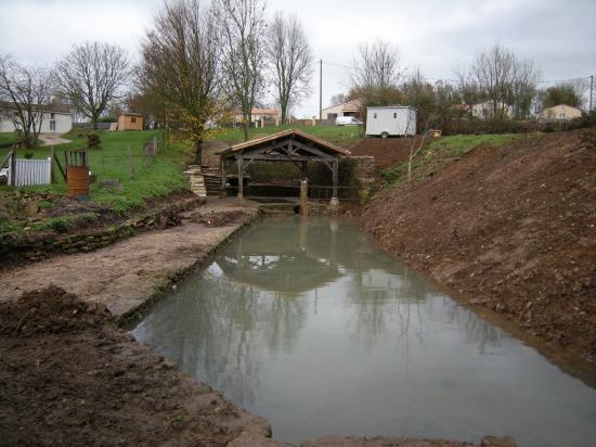 Bassin du lavoir à la fin des travaux